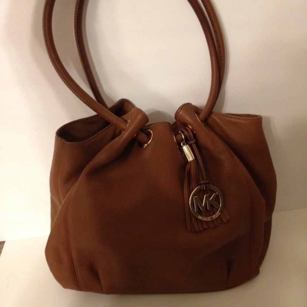 MICHAEL KORS drawstring leather brown purse bag